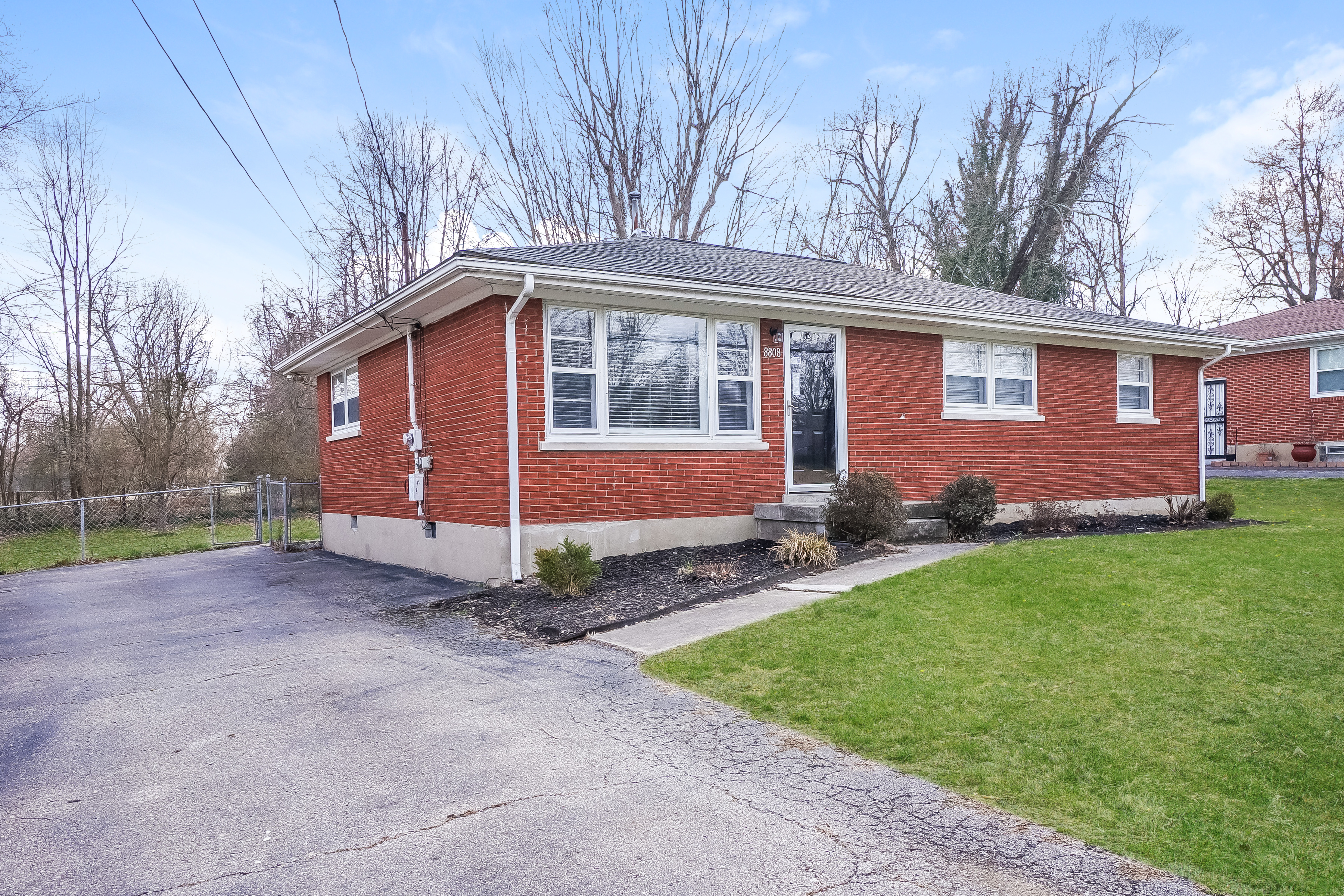 8808 Fernview Dr Louisville, KY 40291